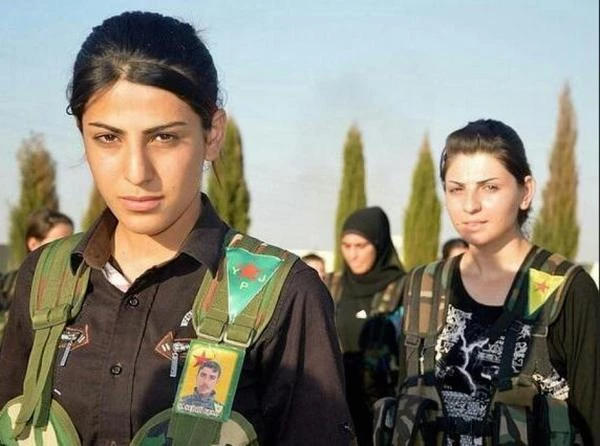 Αυτές οι γυναίκες έχουν διαλύσει τον στρατό του Ερντογάν – Βίντεο που ανατριχιάζει